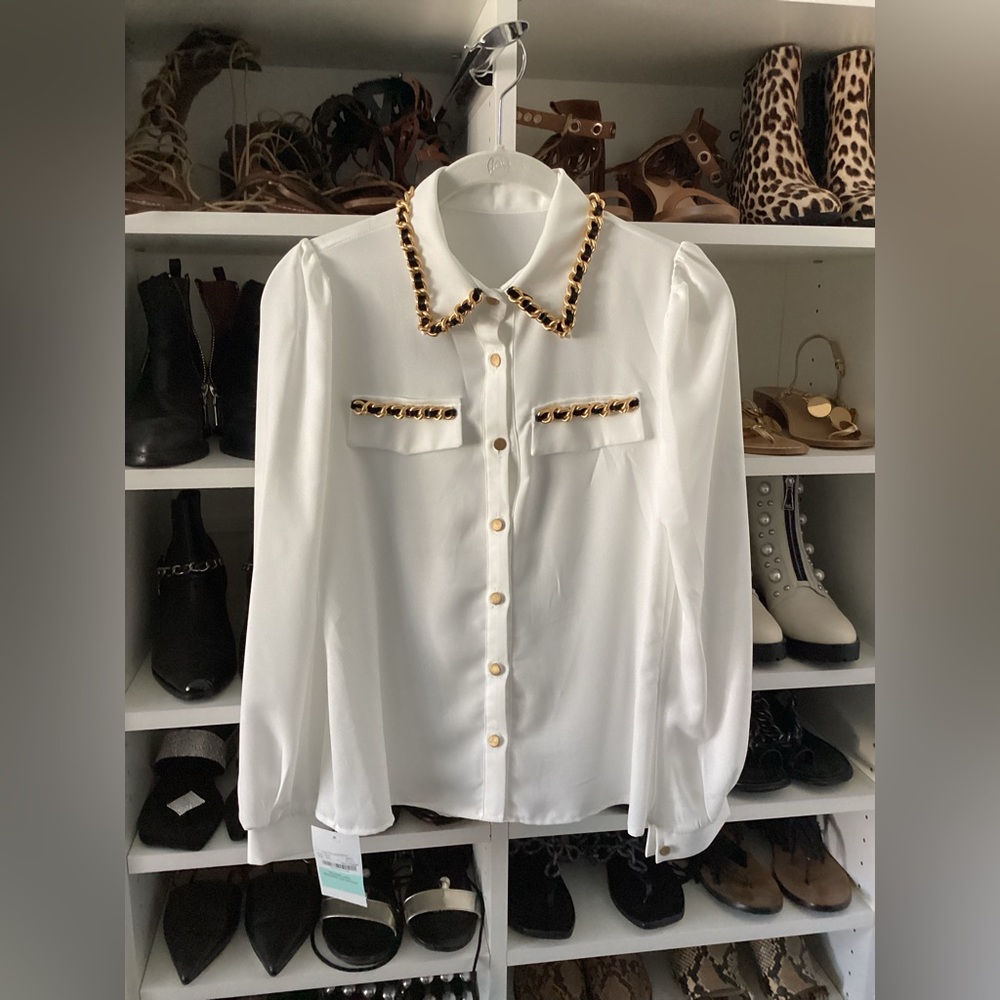 White blouse with chain
